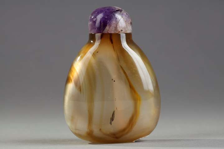 Snuff bottle agate very well hollowed